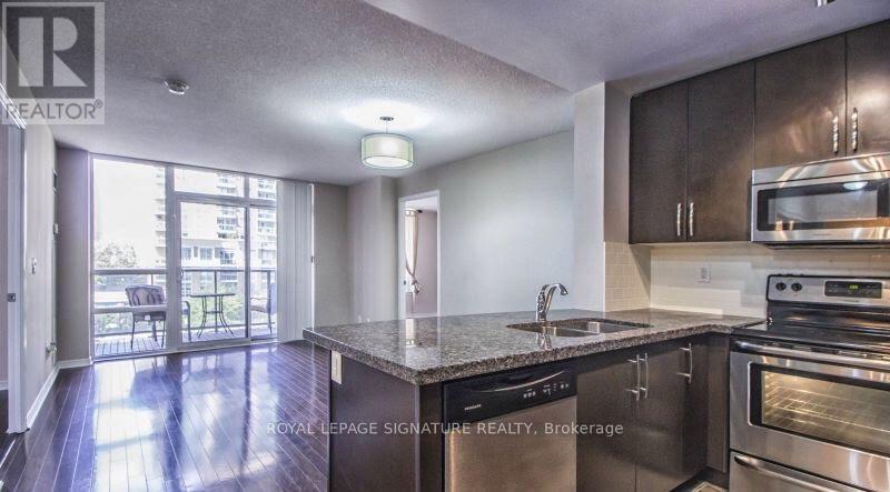 1401 - 3 Michael Power Place, Toronto, Ontario  M9A 0A2 - Photo 5 - W12814674