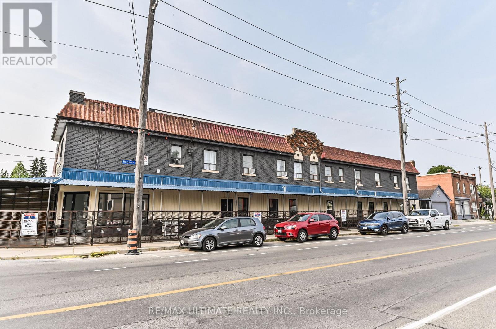 STORE - 140 ROGERS ROAD, Toronto, Ontario