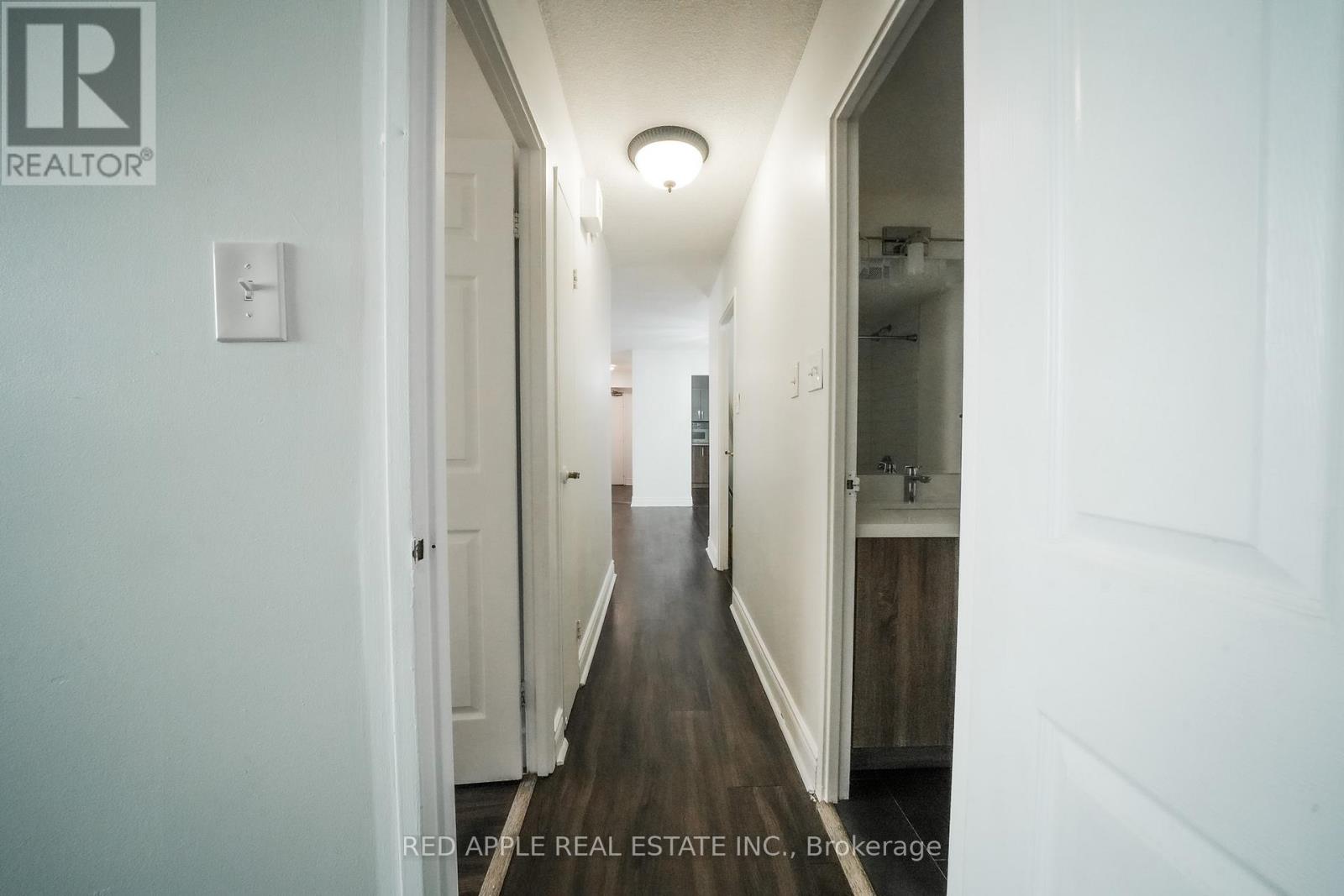 702 - 380 Dixon Road, Toronto, Ontario  M9R 1T3 - Photo 10 - W12814698