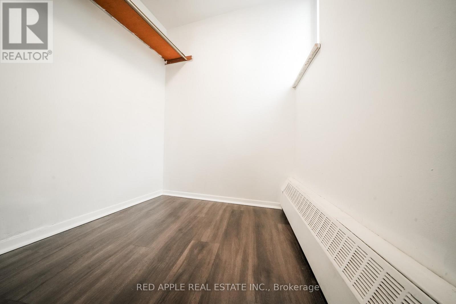 702 - 380 Dixon Road, Toronto, Ontario  M9R 1T3 - Photo 15 - W12814698