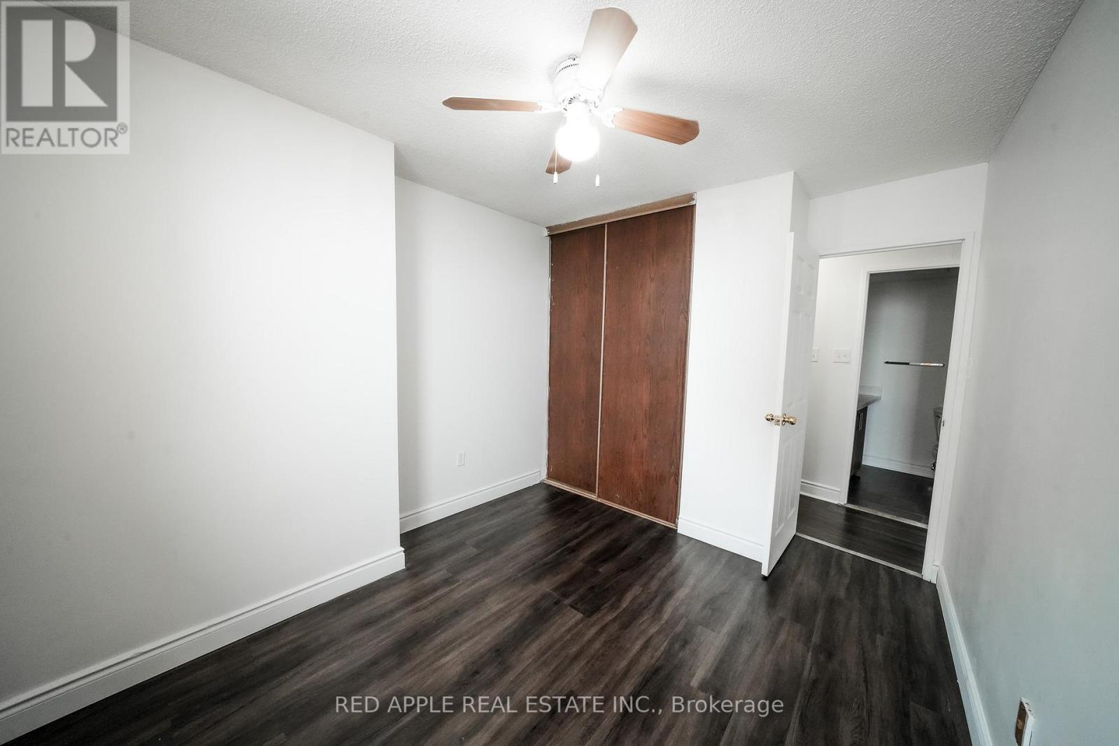 702 - 380 Dixon Road, Toronto, Ontario  M9R 1T3 - Photo 16 - W12814698