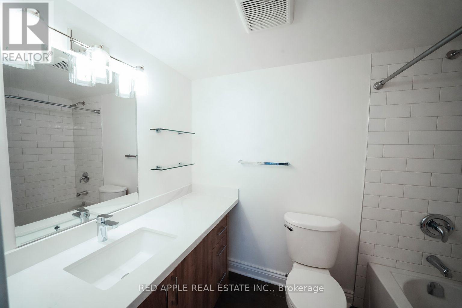 702 - 380 Dixon Road, Toronto, Ontario  M9R 1T3 - Photo 20 - W12814698