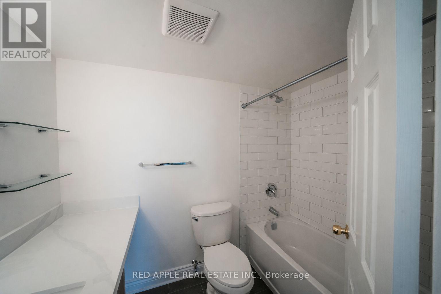 702 - 380 Dixon Road, Toronto, Ontario  M9R 1T3 - Photo 21 - W12814698