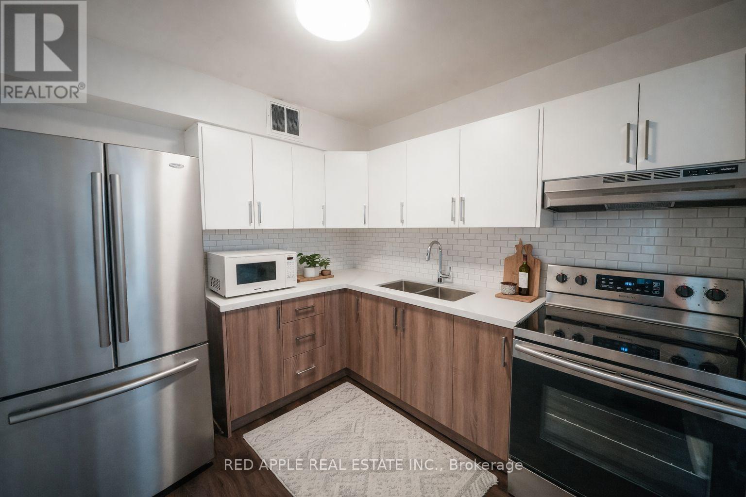 702 - 380 Dixon Road, Toronto, Ontario  M9R 1T3 - Photo 3 - W12814698