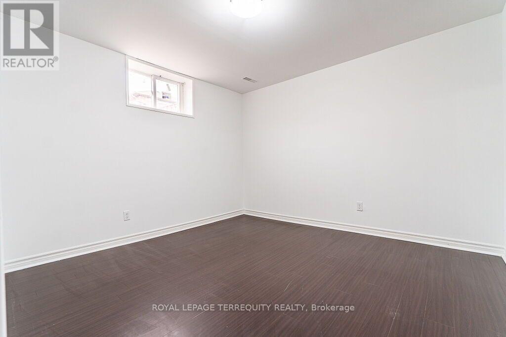 Bsmnt - 78 Fairhill Avenue, Brampton (Fletcher's Meadow), Ontario  L7A 2E8 - Photo 4 - W12814718