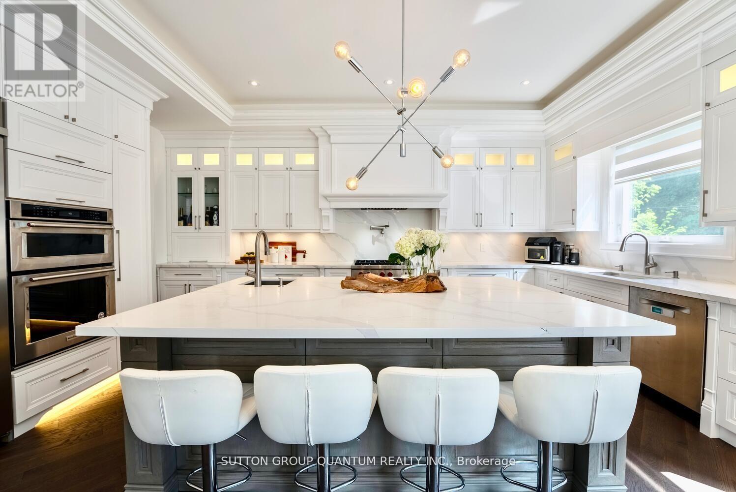 1486 Pembroke Drive, Oakville, Ontario  L6H 1V8 - Photo 21 - W12814772