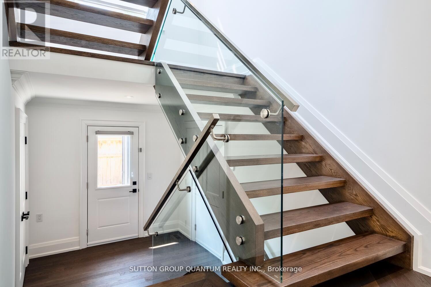 1486 Pembroke Drive, Oakville, Ontario  L6H 1V8 - Photo 28 - W12814772