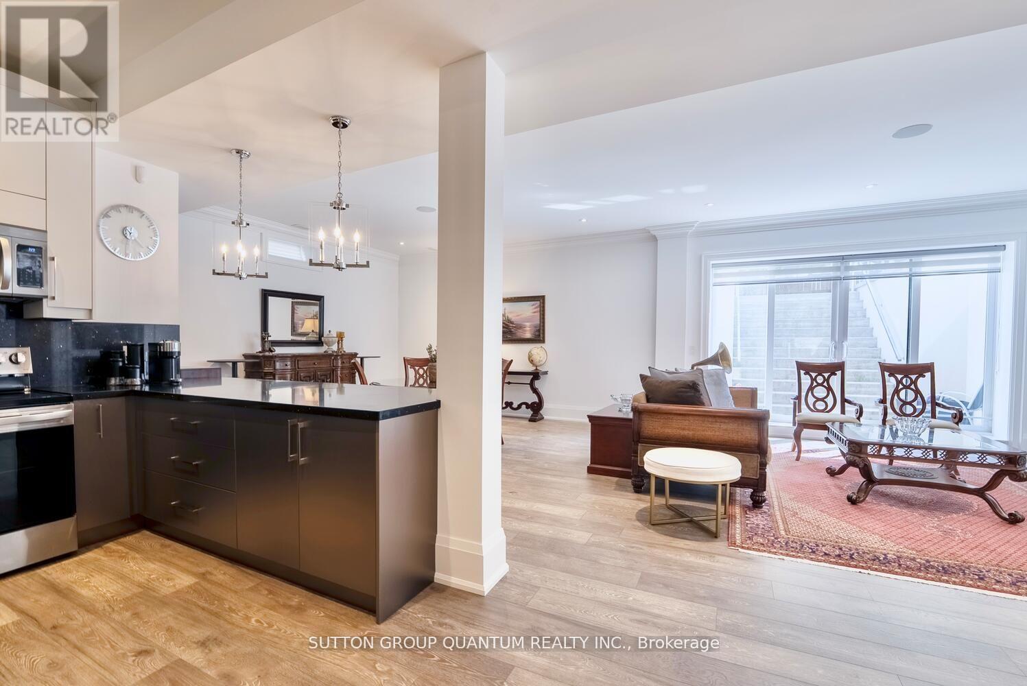 1486 Pembroke Drive, Oakville, Ontario  L6H 1V8 - Photo 37 - W12814772