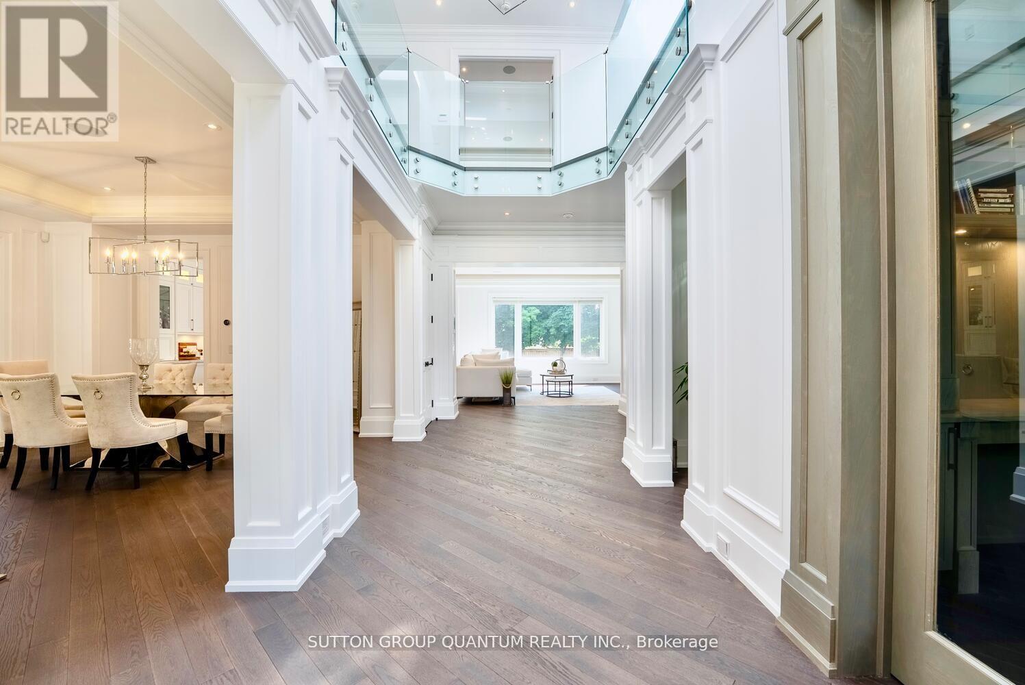 1486 Pembroke Drive, Oakville, Ontario  L6H 1V8 - Photo 9 - W12814772