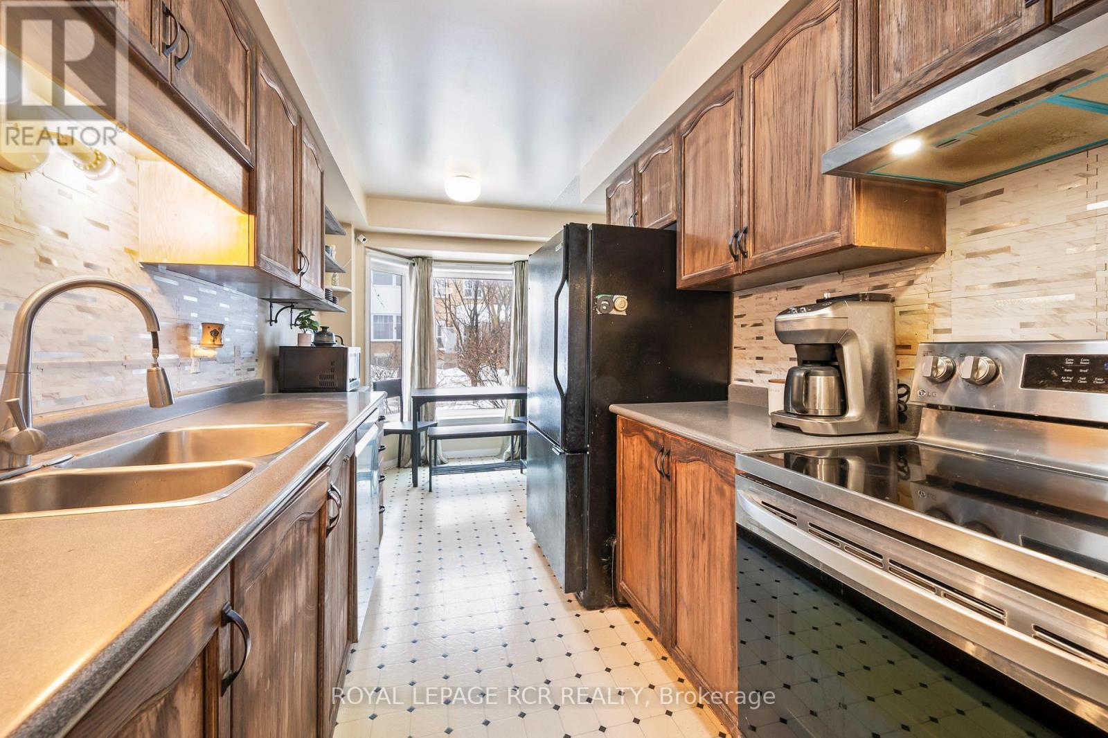 310 Balsam Street, Orangeville, Ontario  L9W 4X6 - Photo 2 - W12814800