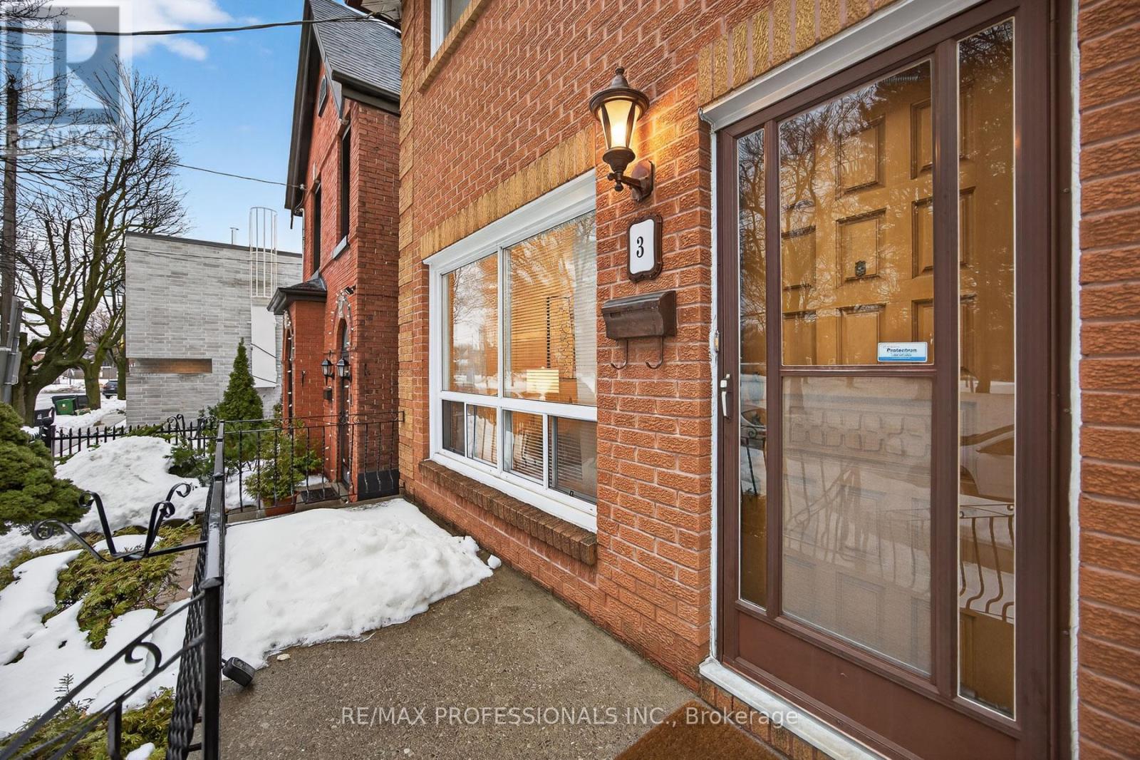 3 Brandon Avenue, Toronto, Ontario  M6H 2C8 - Photo 2 - W12814802