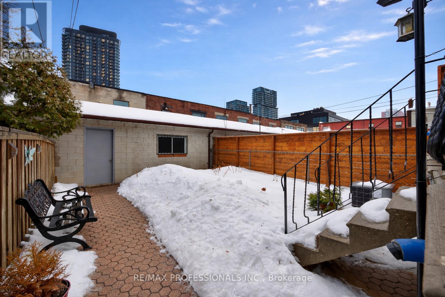 3 Brandon Avenue, Toronto, Ontario  M6H 2C8 - Photo 27 - W12814802