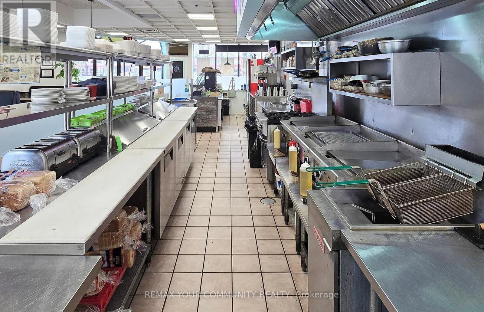 2777 Steeles Avenue W, Toronto, Ontario  M3J 3K5 - Photo 14 - W12814804