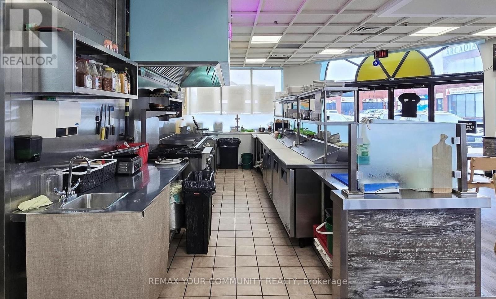 2777 Steeles Avenue W, Toronto, Ontario  M3J 3K5 - Photo 16 - W12814804