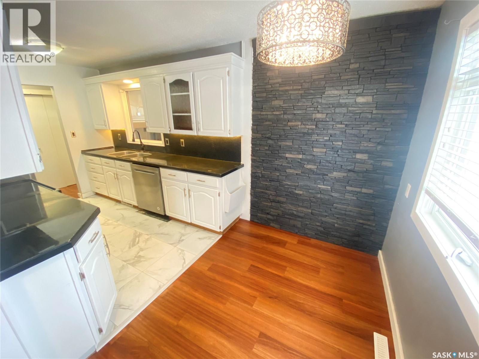 15 Redwood Drive, Yorkton, Saskatchewan  S3N 2N3 - Photo 5 - SK029004