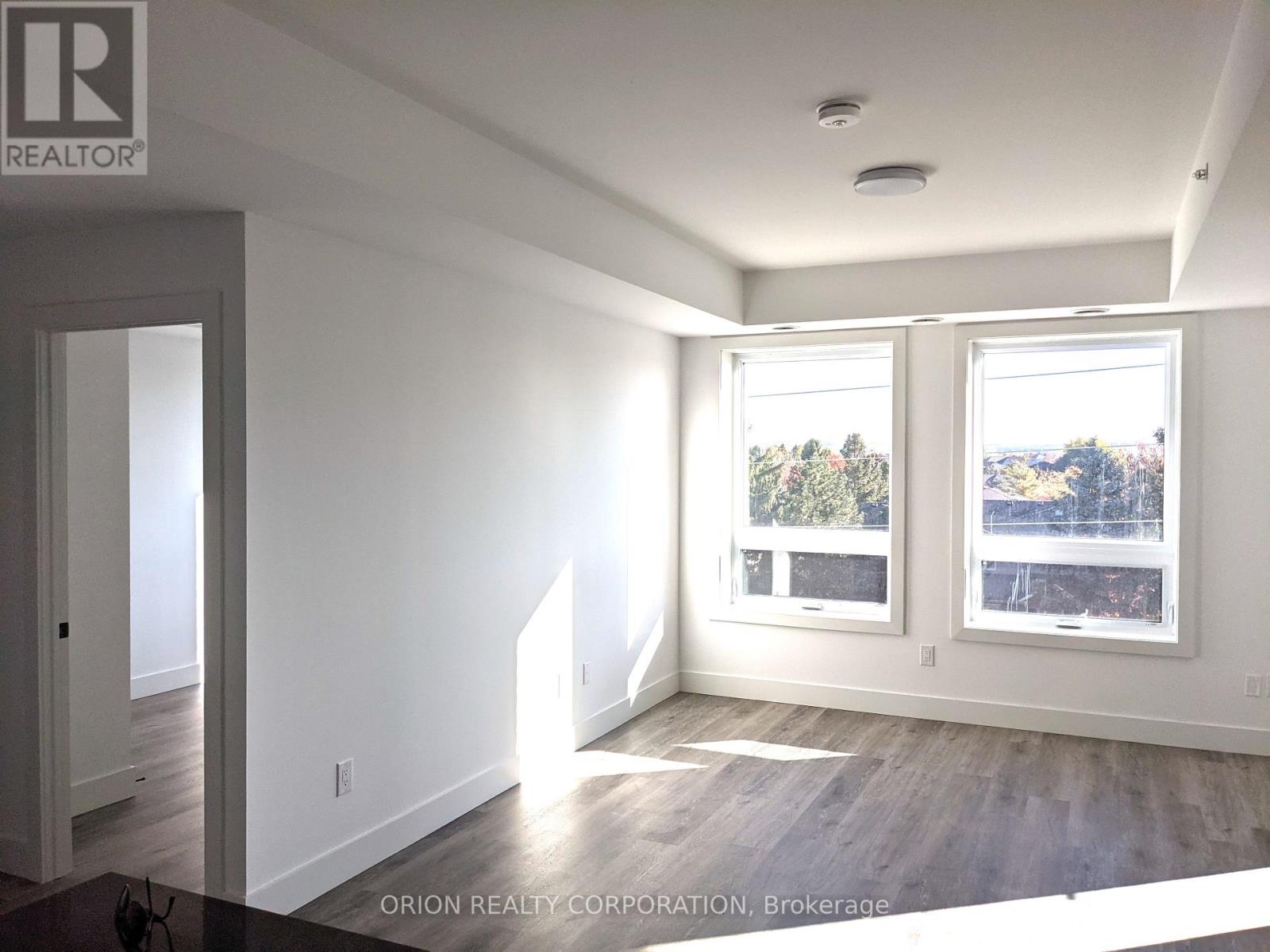 404 - 26 Lowes Road W, Guelph, Ontario  N1G 4X2 - Photo 4 - X12814542