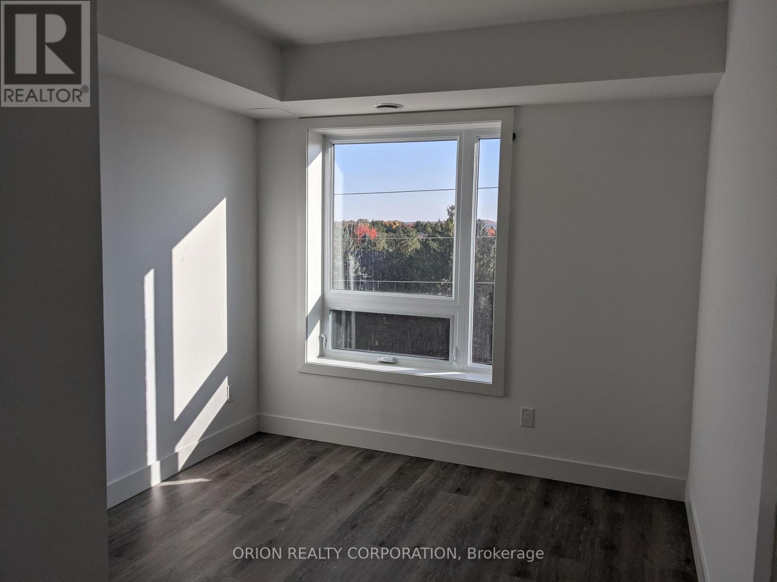 404 - 26 Lowes Road W, Guelph, Ontario  N1G 4X2 - Photo 7 - X12814542