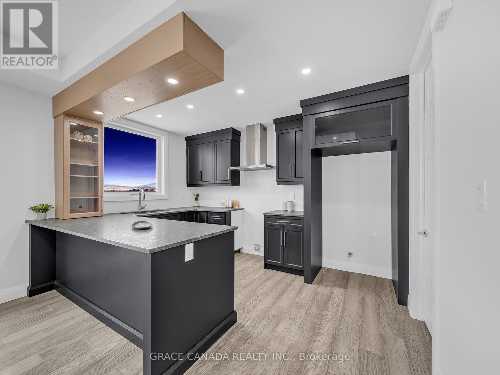 118 Bear Street, Essex, Ontario  N8M 0A9 - Photo 10 - X12814566