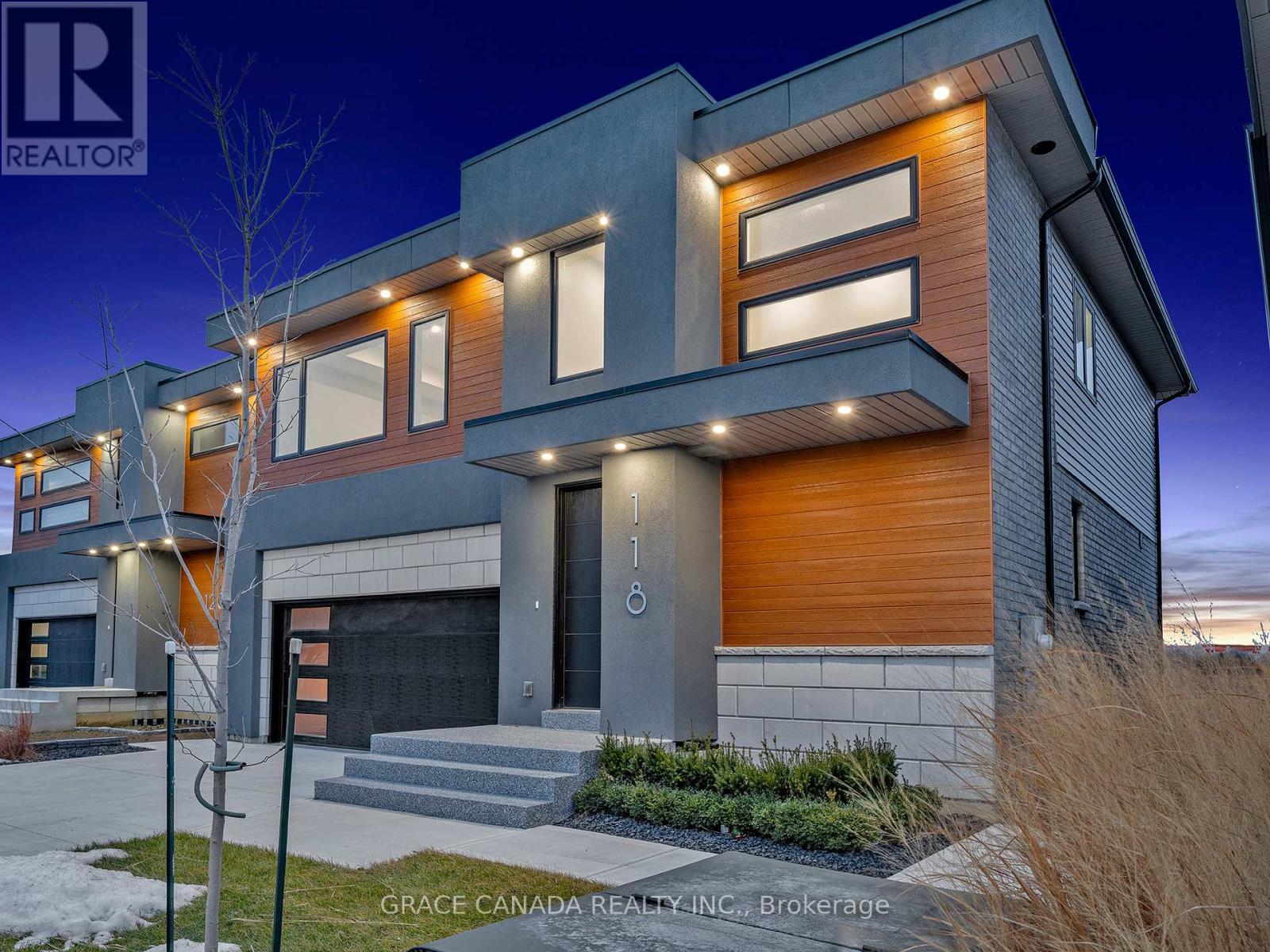 118 Bear Street, Essex, Ontario  N8M 0A9 - Photo 2 - X12814566