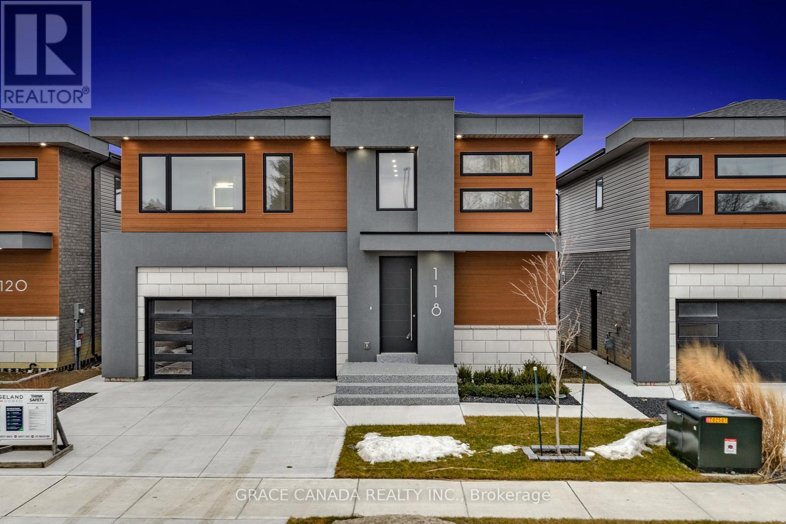 118 Bear Street, Essex, Ontario  N8M 0A9 - Photo 3 - X12814566