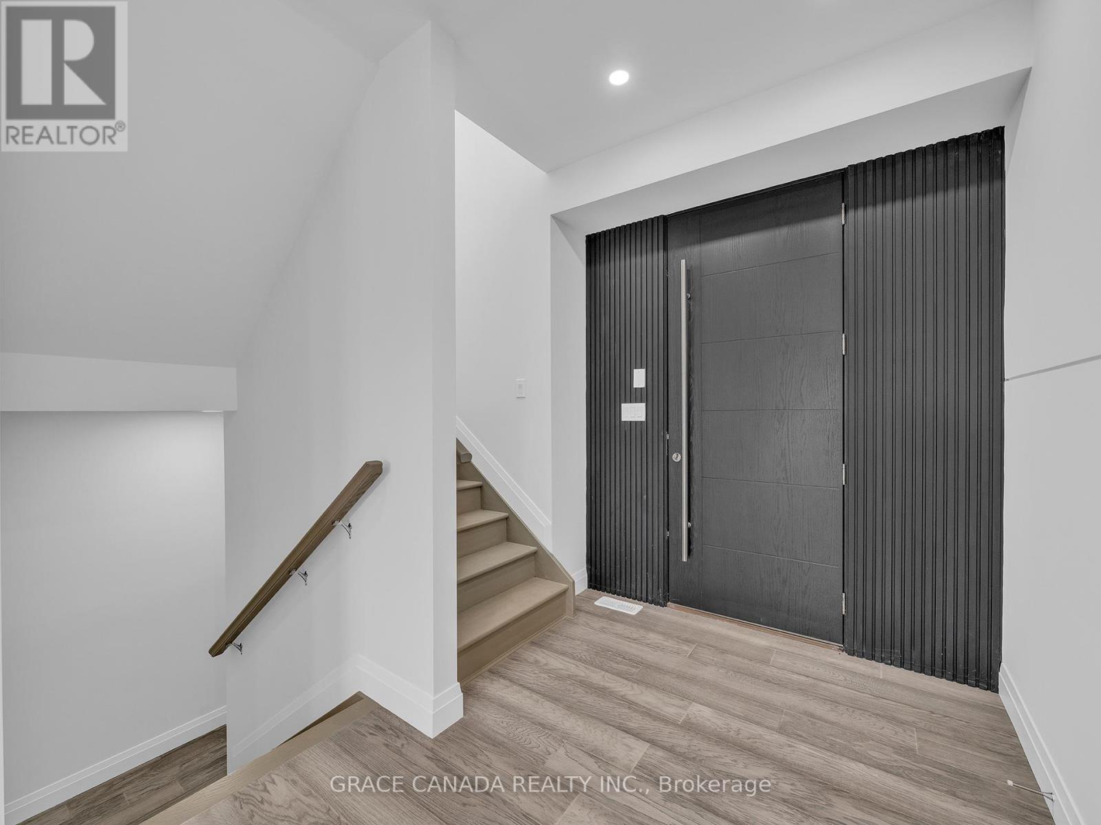 118 Bear Street, Essex, Ontario  N8M 0A9 - Photo 6 - X12814566