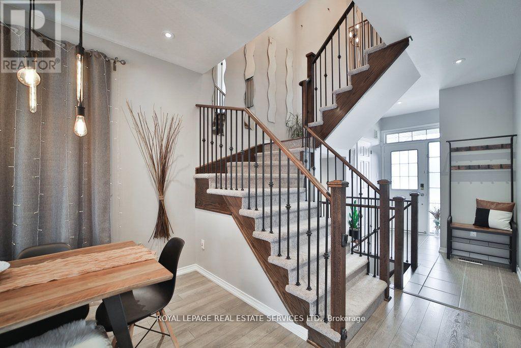 15 Mcallistar Drive, Hamilton, Ontario  L0R 1C0 - Photo 6 - X12814586