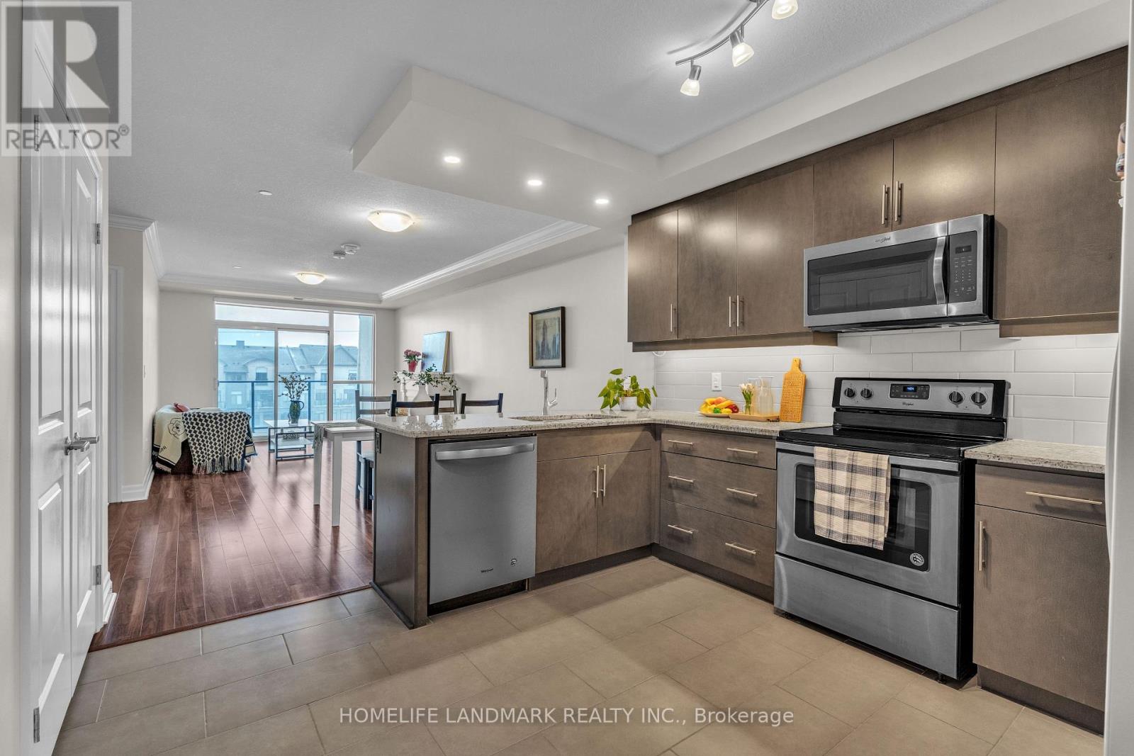 313 - 260 Villagewalk Boulevard, London North, Ontario  N6G 0P6 - Photo 10 - X12814608