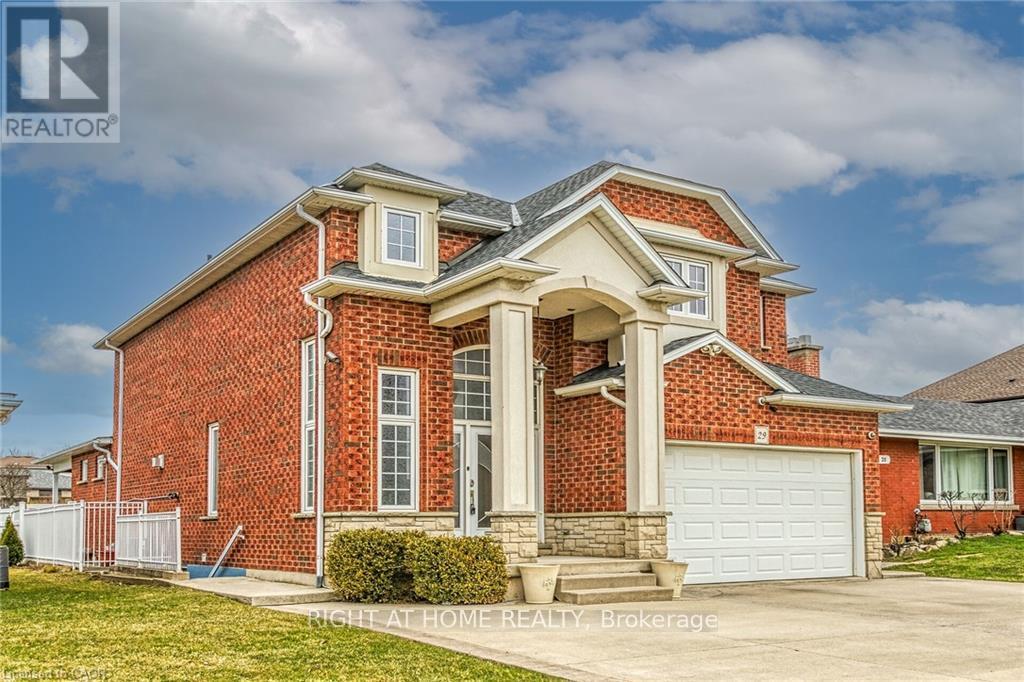 29 Chipman Avenue, Hamilton, Ontario  L9A 2S9 - Photo 2 - X12814656