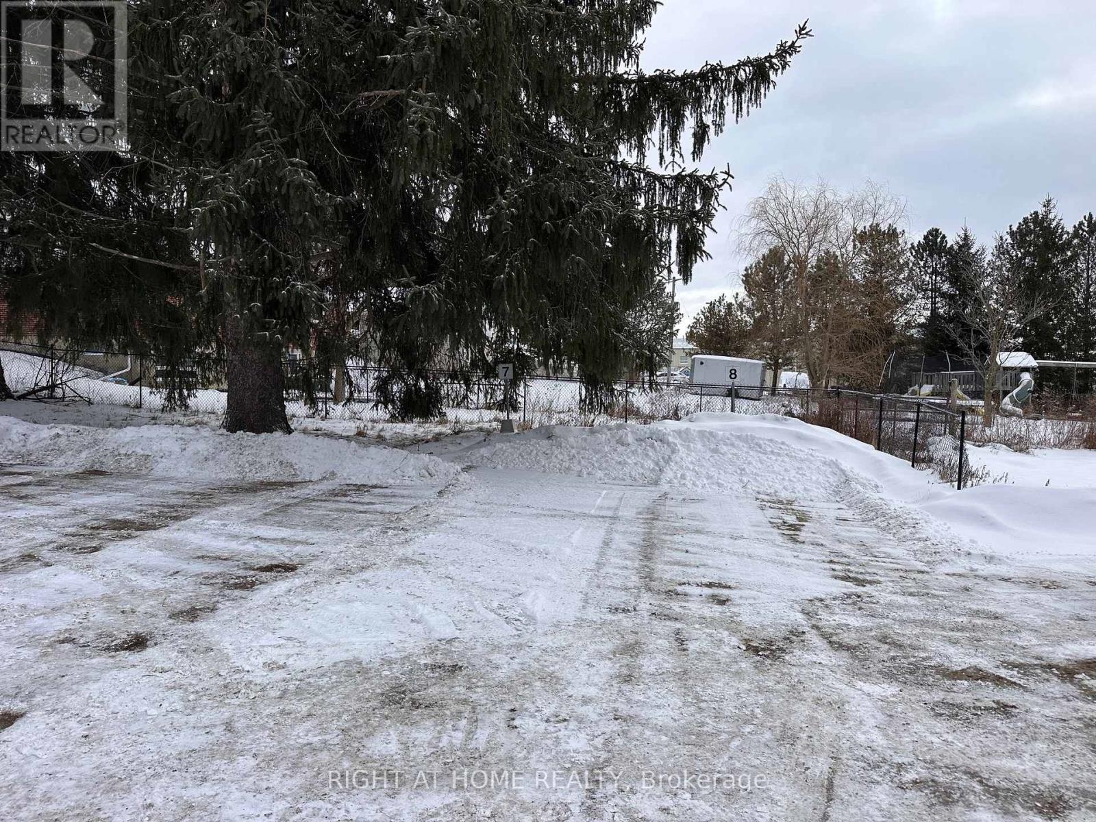 B - 28 Brock Road N, Puslinch, Ontario  N1H 6H9 - Photo 24 - X12814740