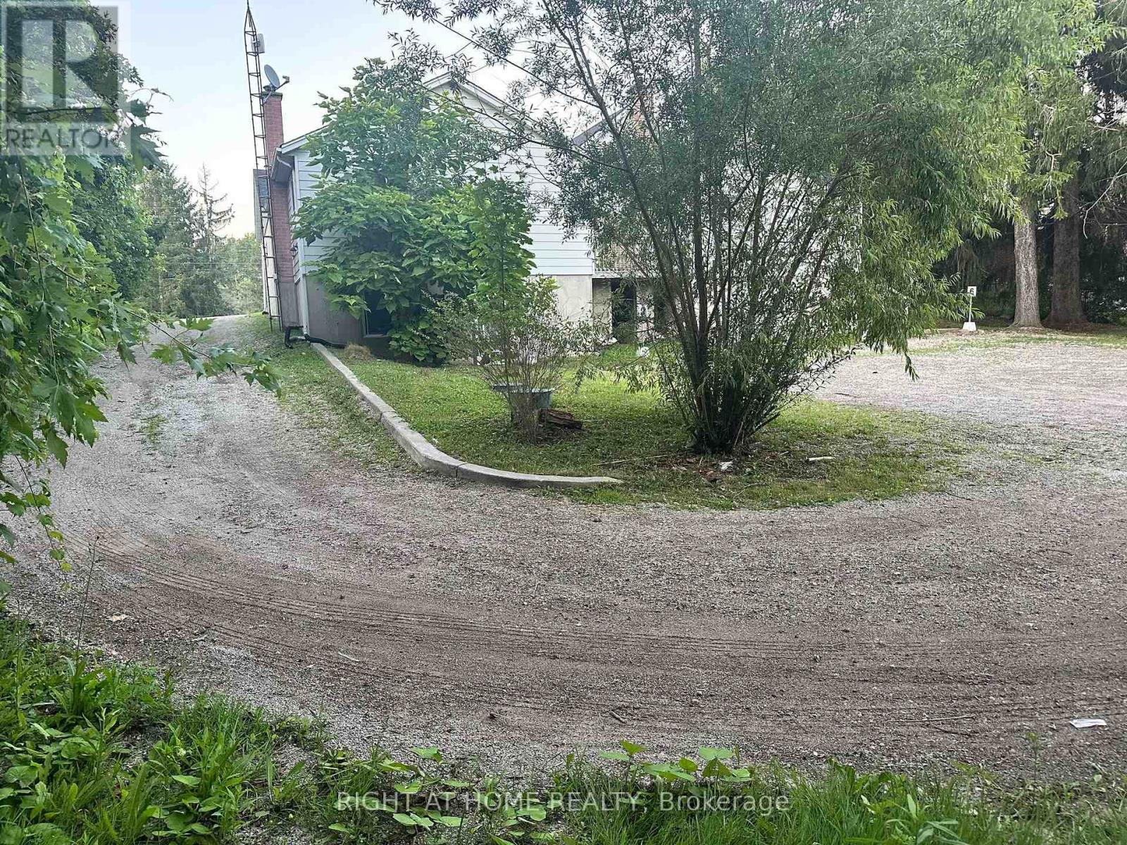 B - 28 Brock Road N, Puslinch, Ontario  N1H 6H9 - Photo 3 - X12814740