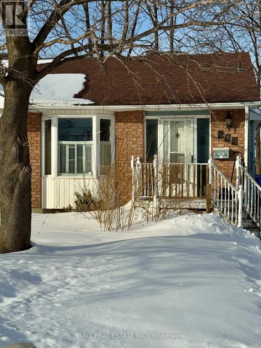 807 Laflin Avenue, Cornwall, Ontario  K6J 3M6 - Photo 2 - X12793026