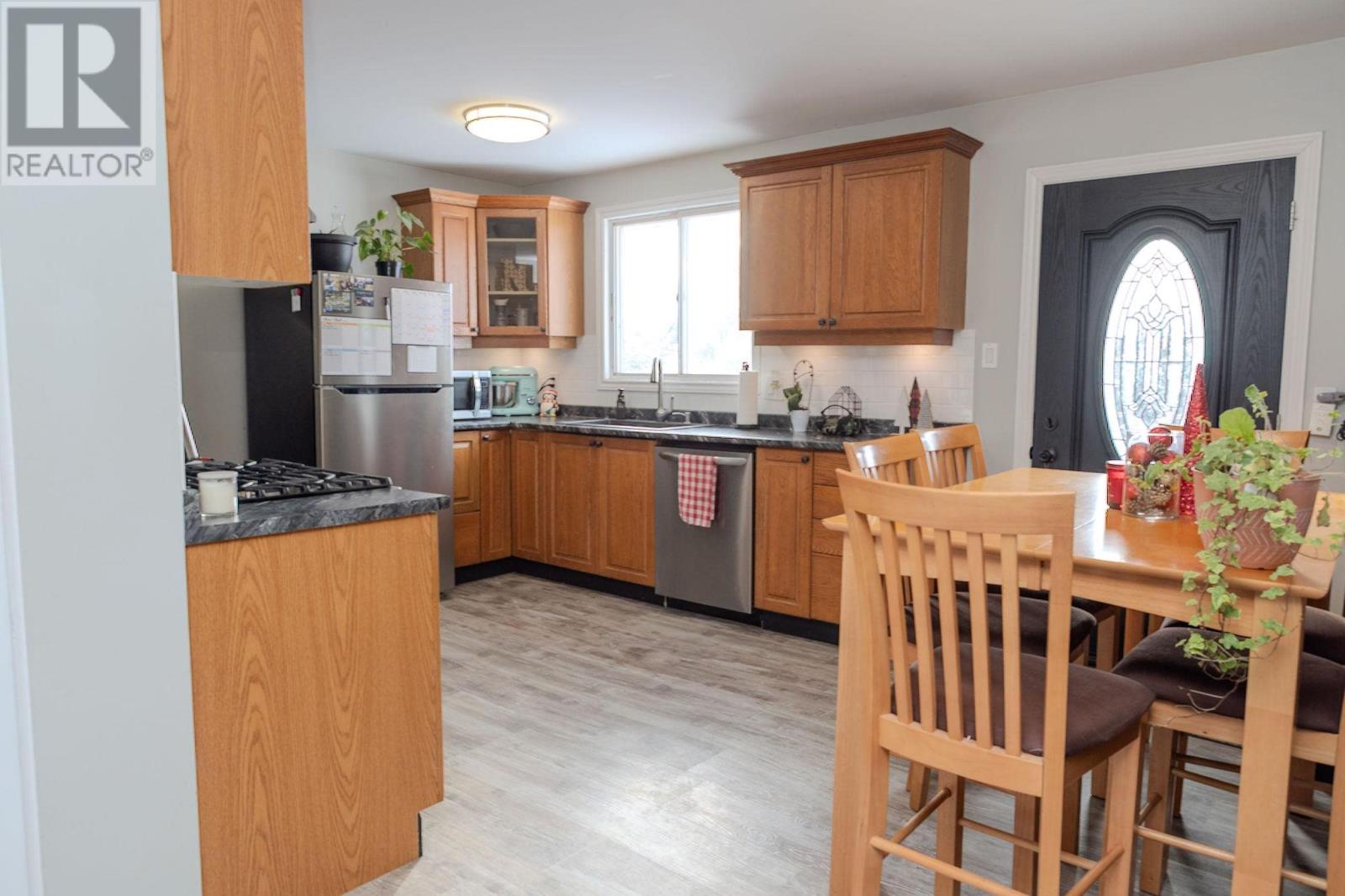 11 Kerr Dr, Sault Ste. Marie, Ontario  P6A 5H8 - Photo 10 - SM253494