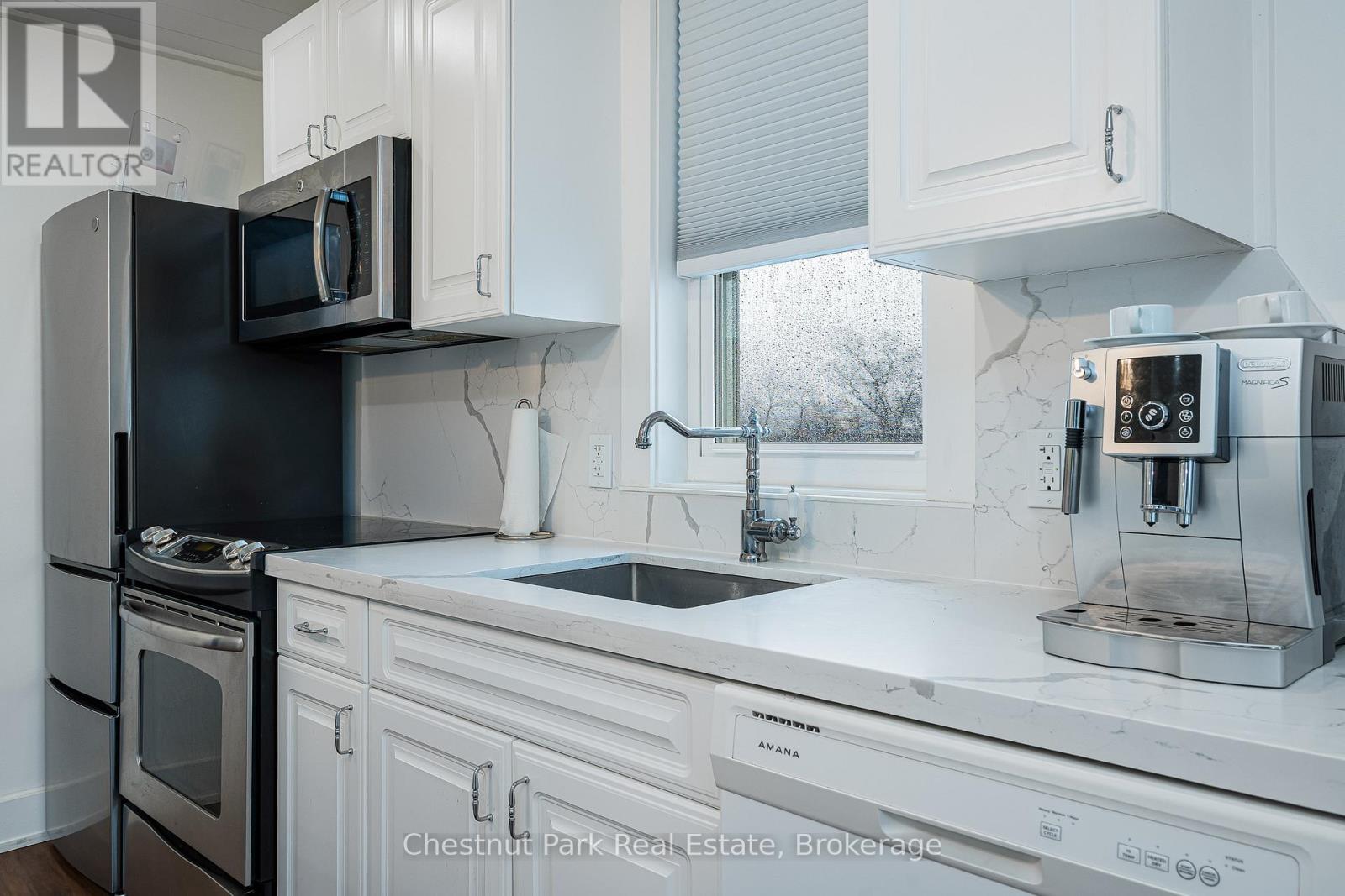 303 - 110 Sykes Street N, Meaford, Ontario  N4L 1S6 - Photo 12 - X12814816