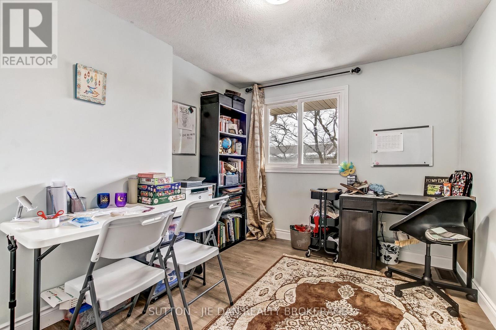 44 - 300 Sandringham Crescent, London South, Ontario  N6C 5B4 - Photo 13 - X12814834