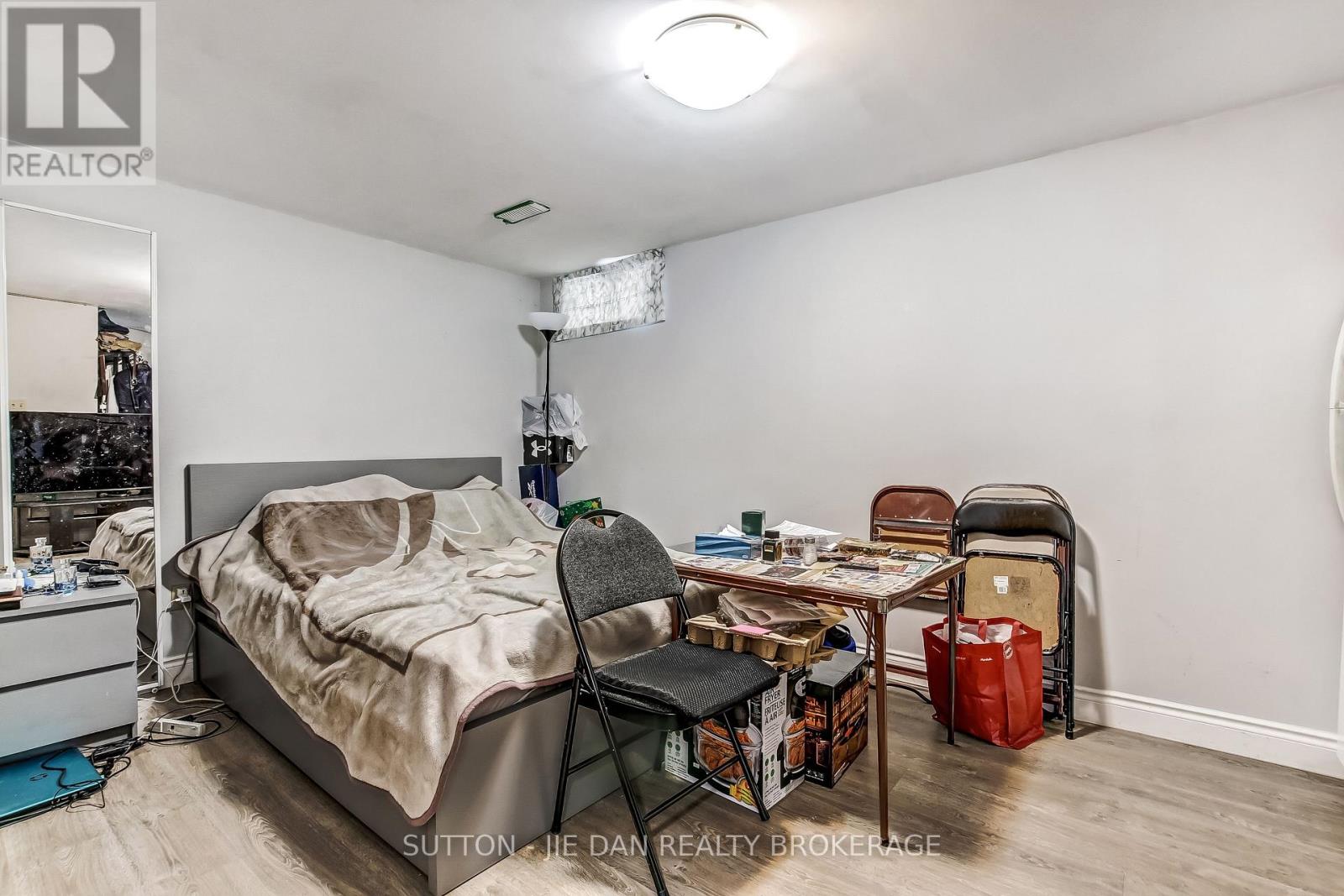 44 - 300 Sandringham Crescent, London South, Ontario  N6C 5B4 - Photo 14 - X12814834