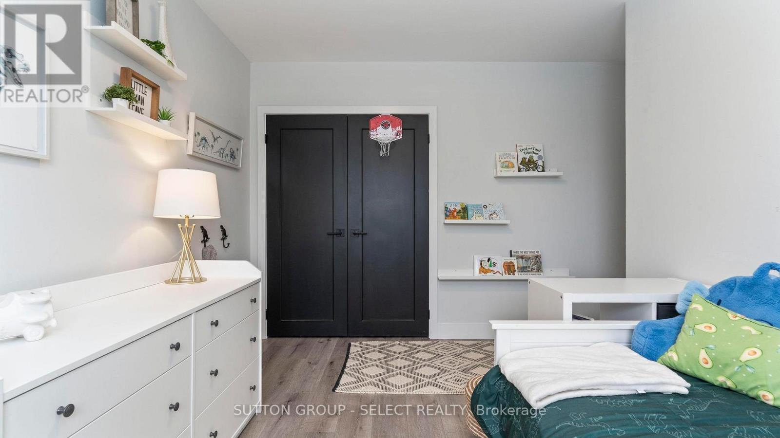 295 Admiral Drive, London East, Ontario  N5V 1J2 - Photo 30 - X12814848