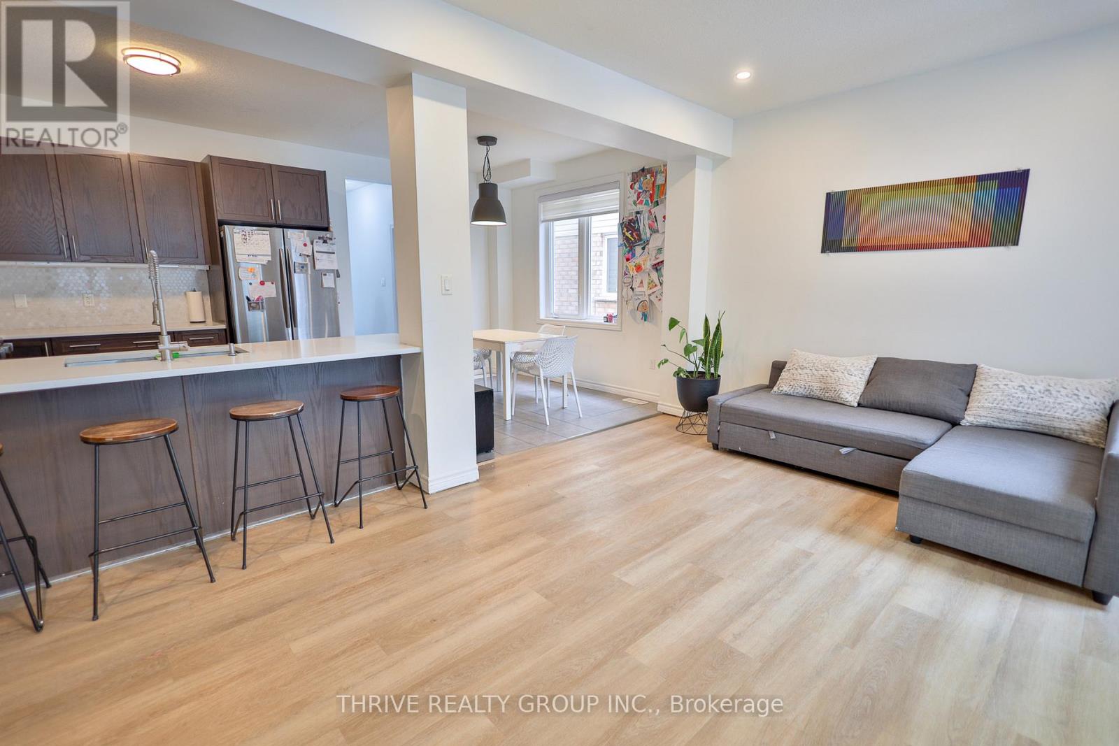 Upper Unit - 2059 Cedarpark Drive, London North, Ontario  N5X 0N2 - Photo 13 - X12814876