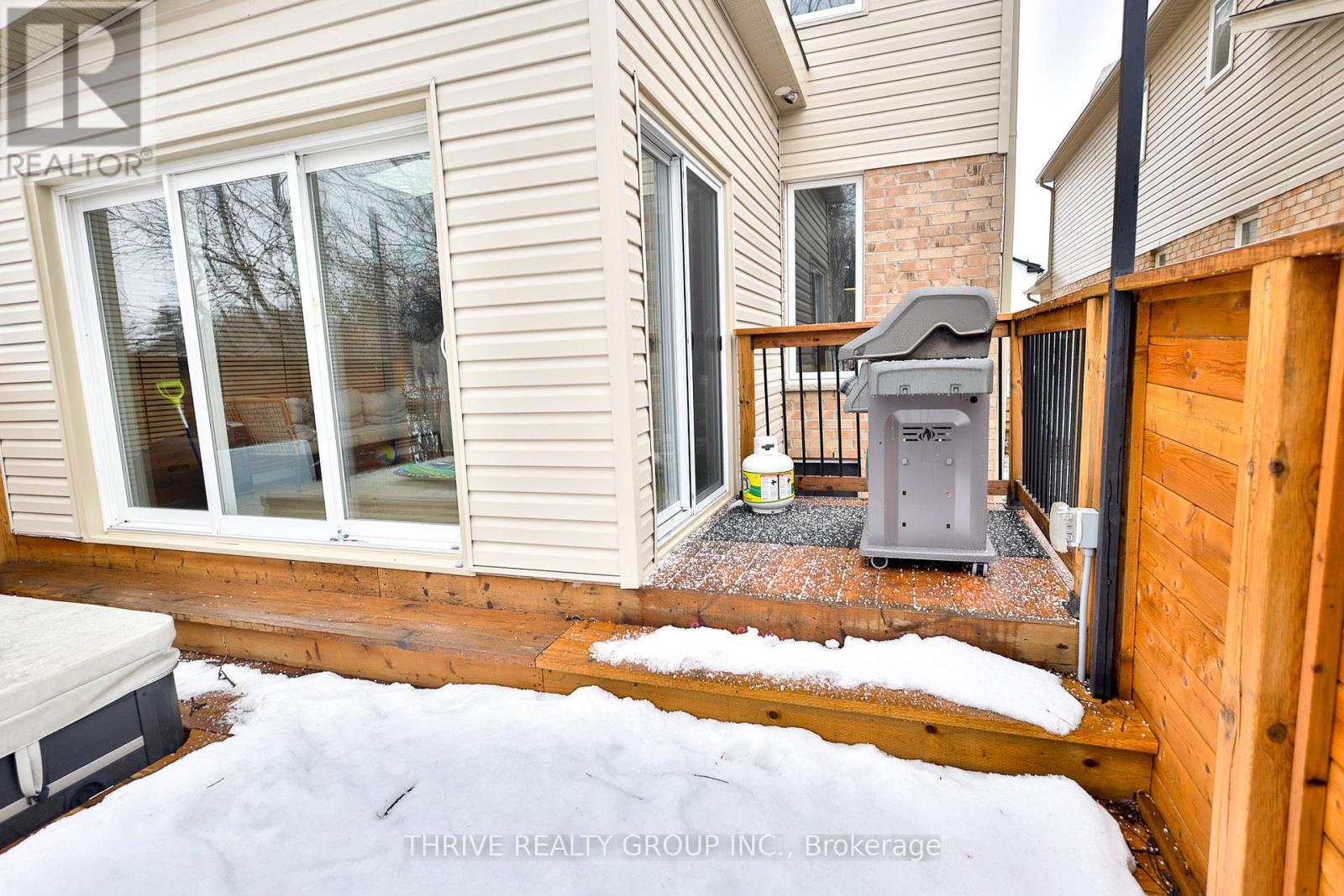 Upper Unit - 2059 Cedarpark Drive, London North, Ontario  N5X 0N2 - Photo 19 - X12814876