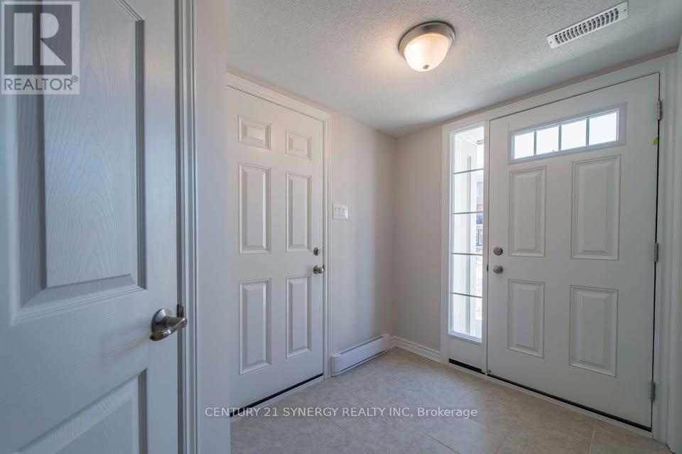 82 Feathertop Lane, Ottawa, Ontario  K2V 0K7 - Photo 4 - X12814836