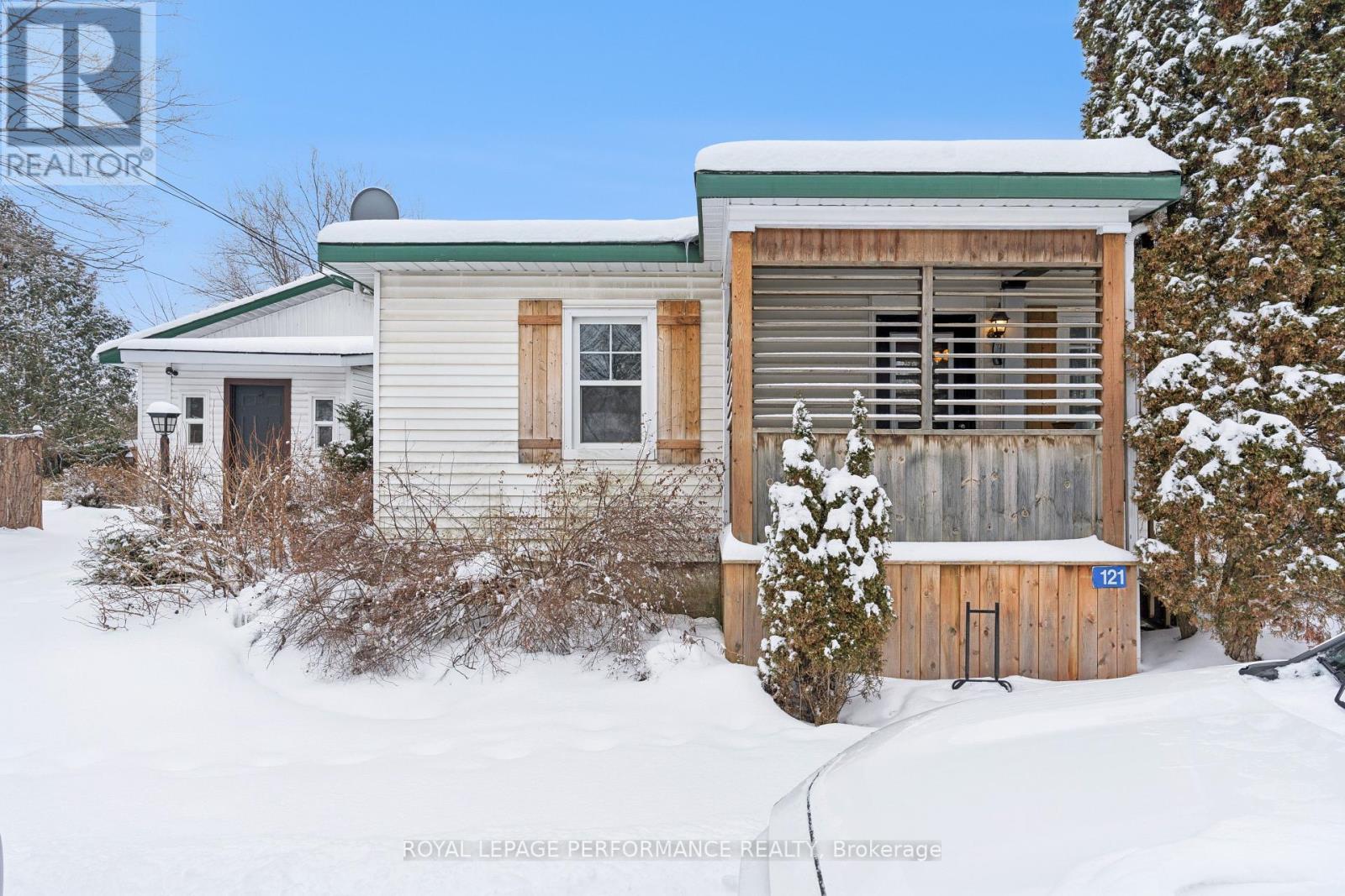 121 Elizabeth Street, Mississippi Mills, Ontario  K0A 2X0 - Photo 1 - X12814852