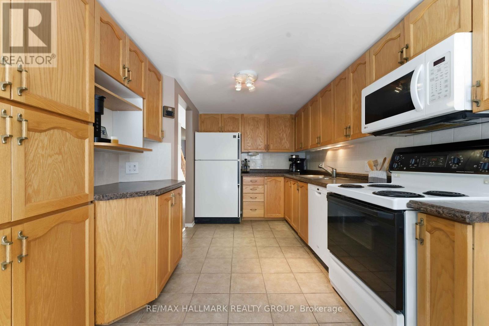 21 - 1660 Locksley Lane, Ottawa, Ontario  K1J 1B6 - Photo 23 - X12814936