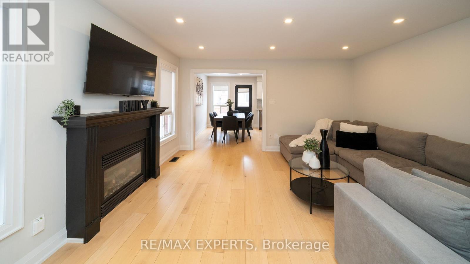 111 Argento Crescent, Vaughan, Ontario  L4H 0B6 - Photo 4 - N12814724