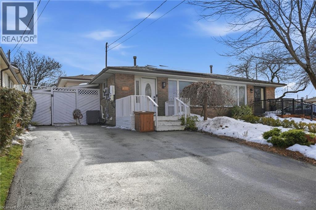 8 Elmore Drive, Hamilton, Ontario  L8W 1T6 - Photo 2 - 40806990