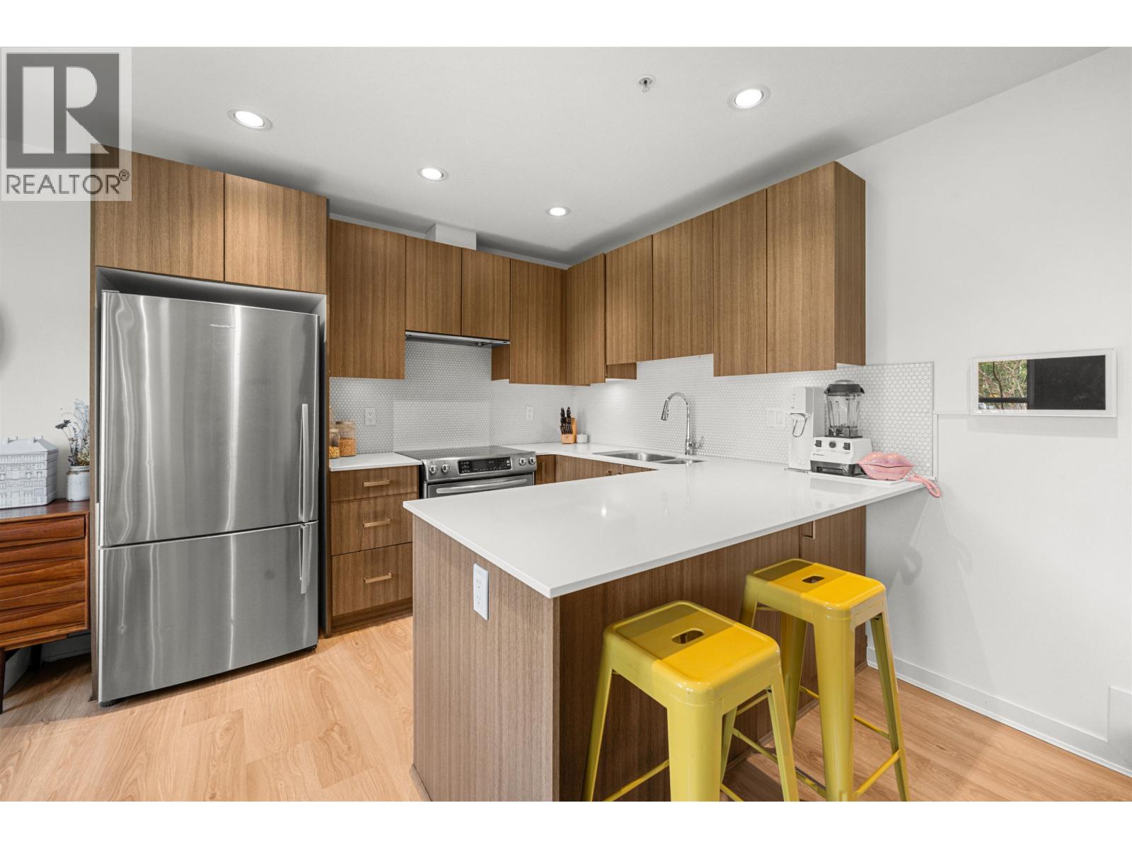 Th4 125 Columbia Street, New Westminster, British Columbia  V3L 0G8 - Photo 5 - R3092722