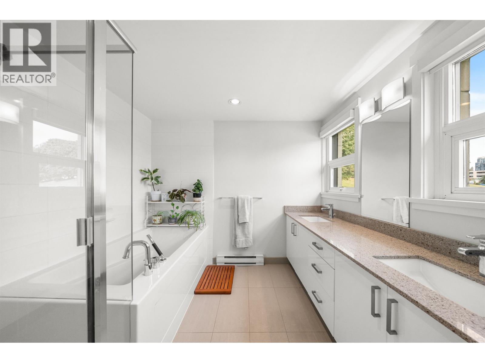 Th4 125 Columbia Street, New Westminster, British Columbia  V3L 0G8 - Photo 20 - R3092722