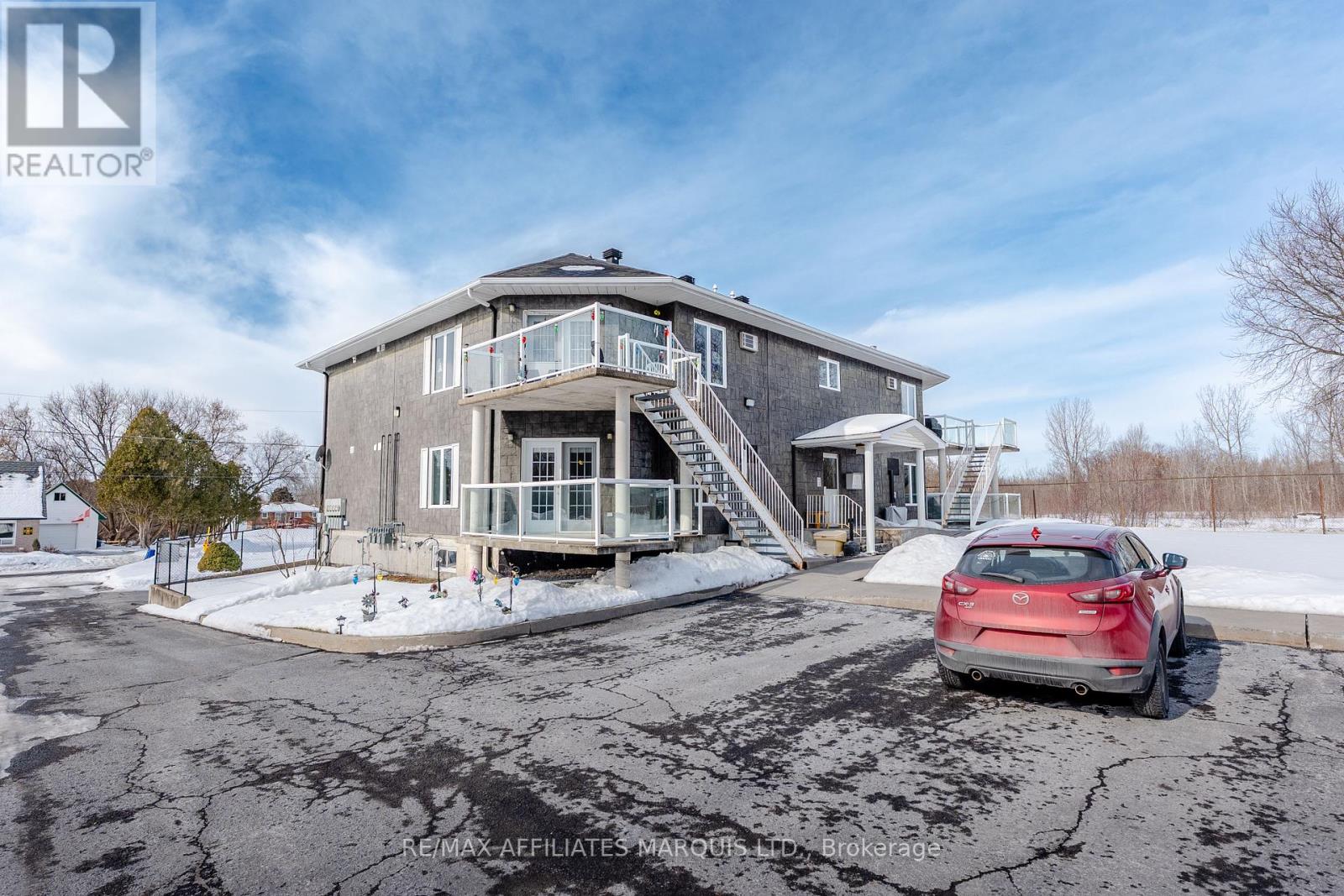 1133 Carleton Street, Cornwall, Ontario  K6H 7N8 - Photo 6 - X12814838