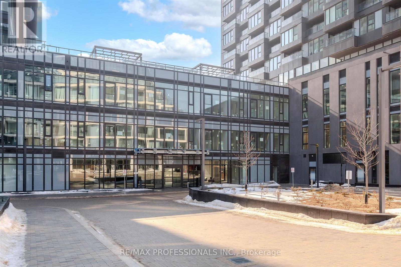 720 - 1 Quarrington Lane, Toronto, Ontario  M3C 0S4 - Photo 3 - C12814846