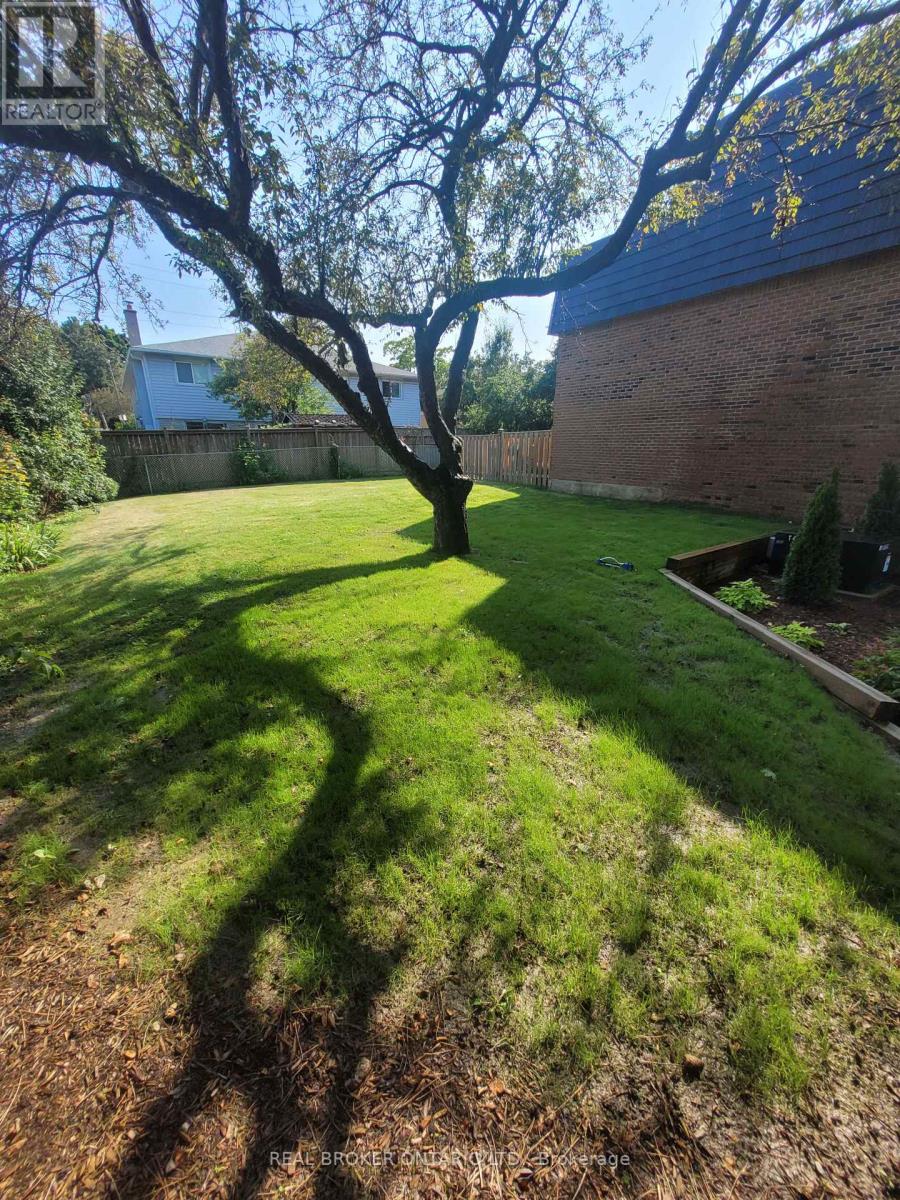 5 Remora Royal Way, Toronto, Ontario  M2H 1L2 - Photo 46 - C12814864