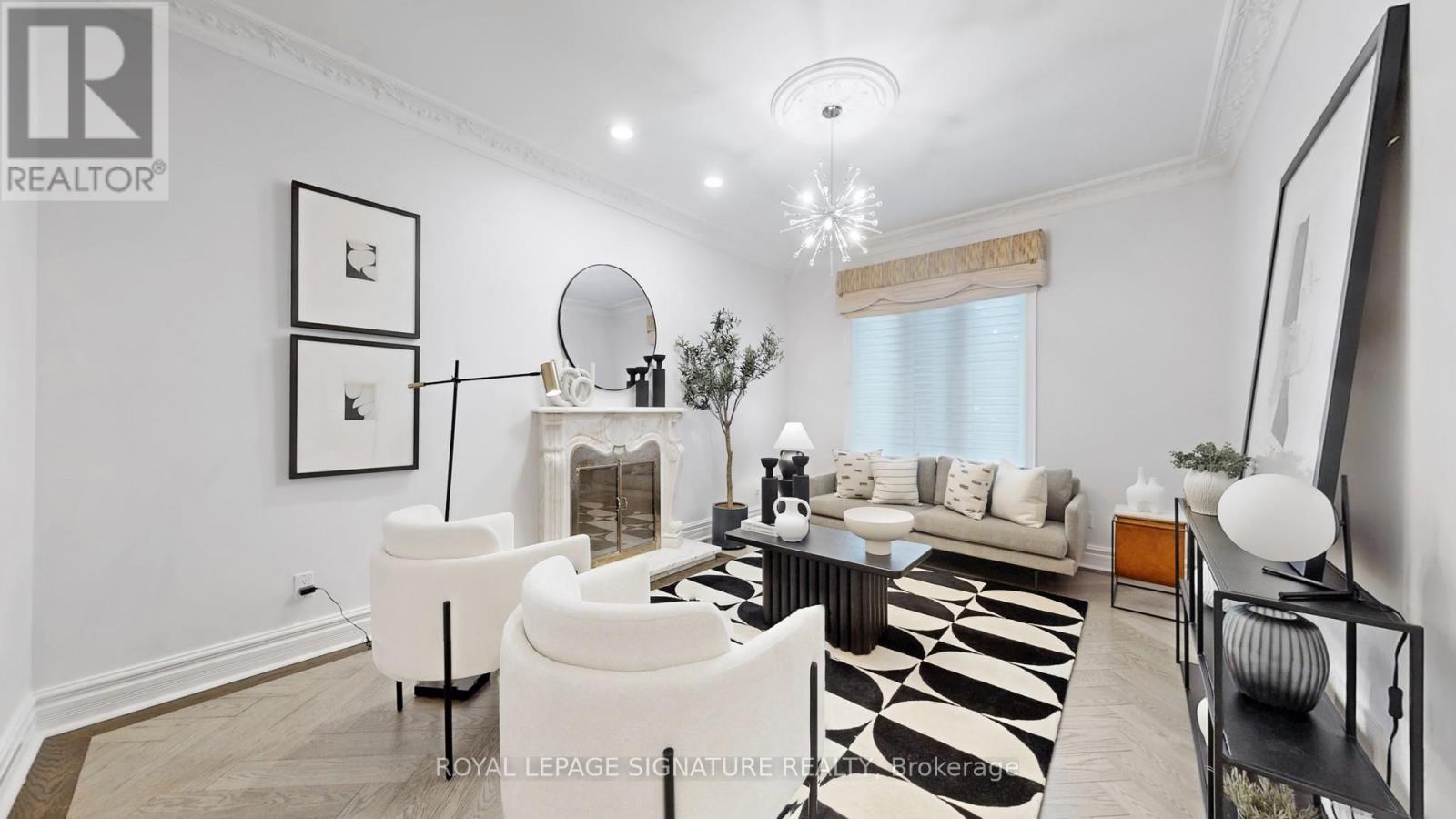 346 Elmwood Avenue, Toronto, Ontario  M2N 3N3 - Photo 4 - C12814866