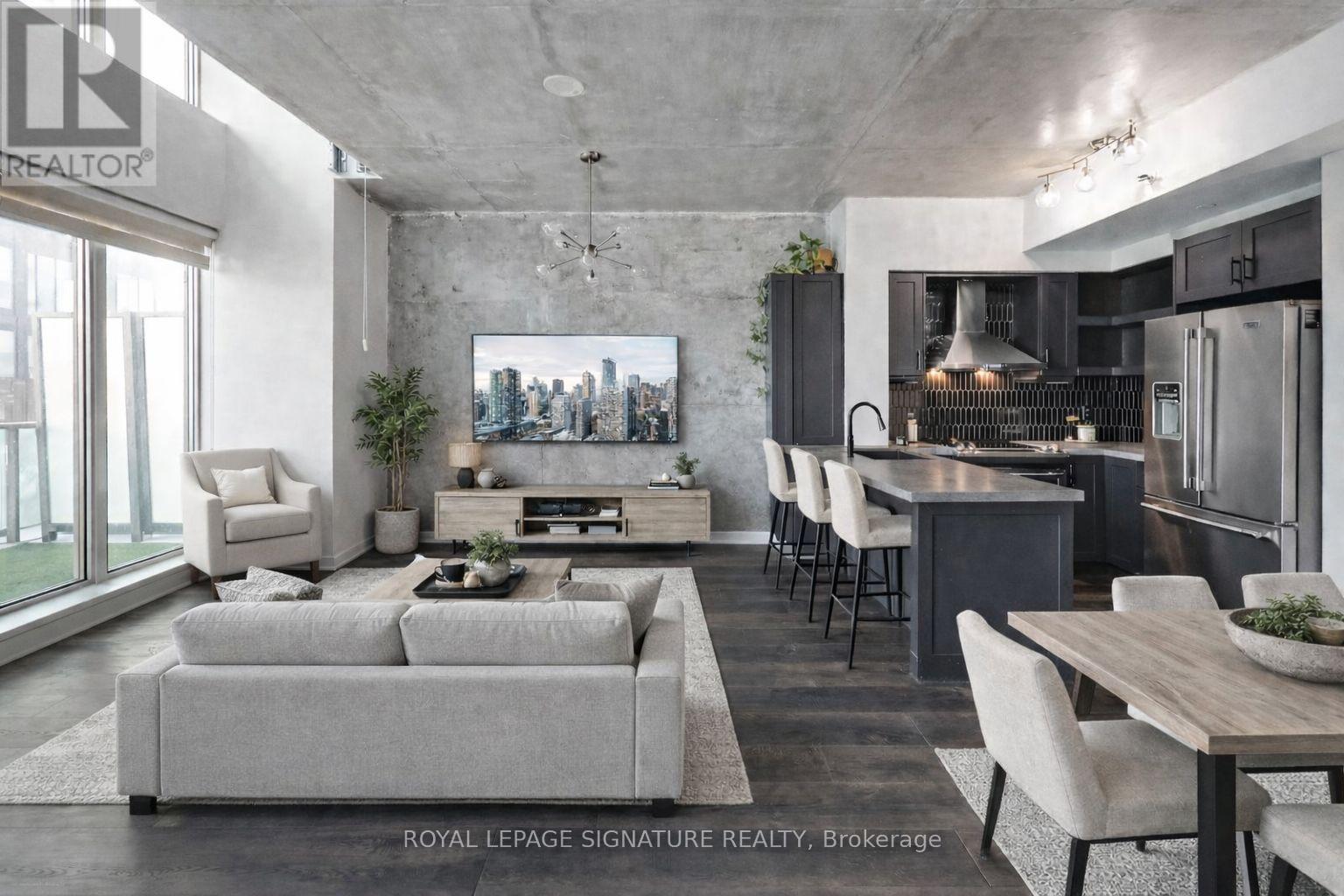 811 - 150 EAST LIBERTY STREET, Toronto, Ontario